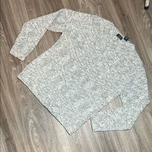 ROE Heathered Gray Crew Neck Sweater